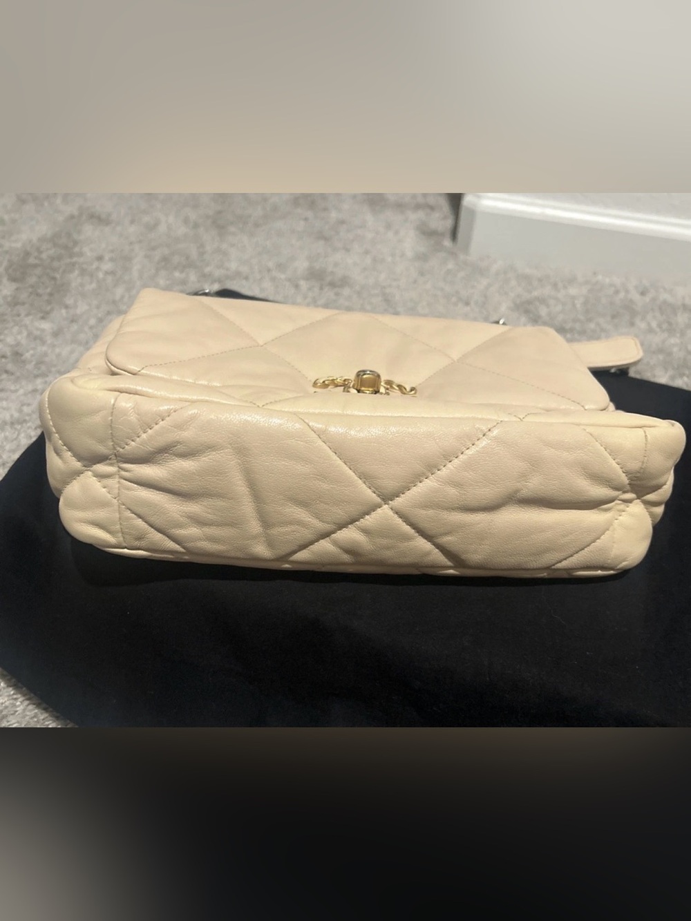CHANEL Chanel 19 Small Medium 2Way Shoulder Crossbody Bag Lambskin Leather Beige - Picture 2 of 15
